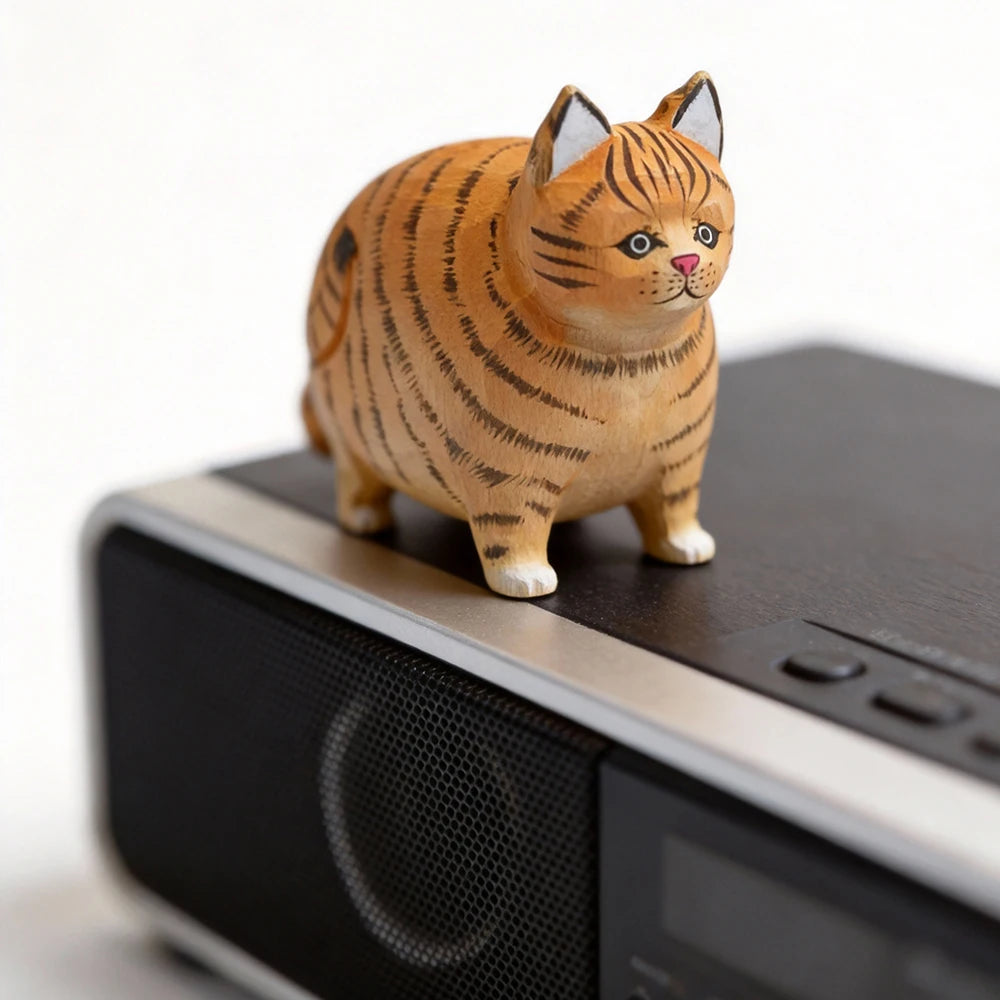 WhiskerNook Figurine image 4