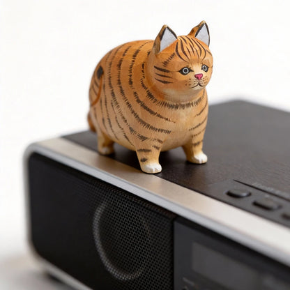 WhiskerNook Figurine image 4